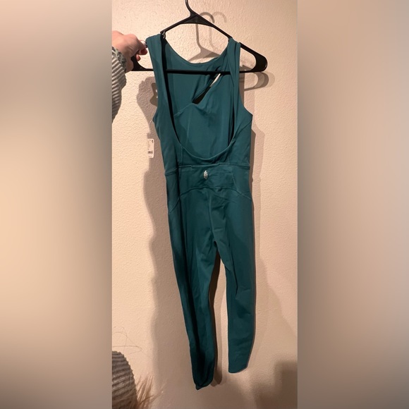 Free People Movement One Piece
Bodysuit Illuminate Onesie, in blue, size xs - Picture 5 of 8